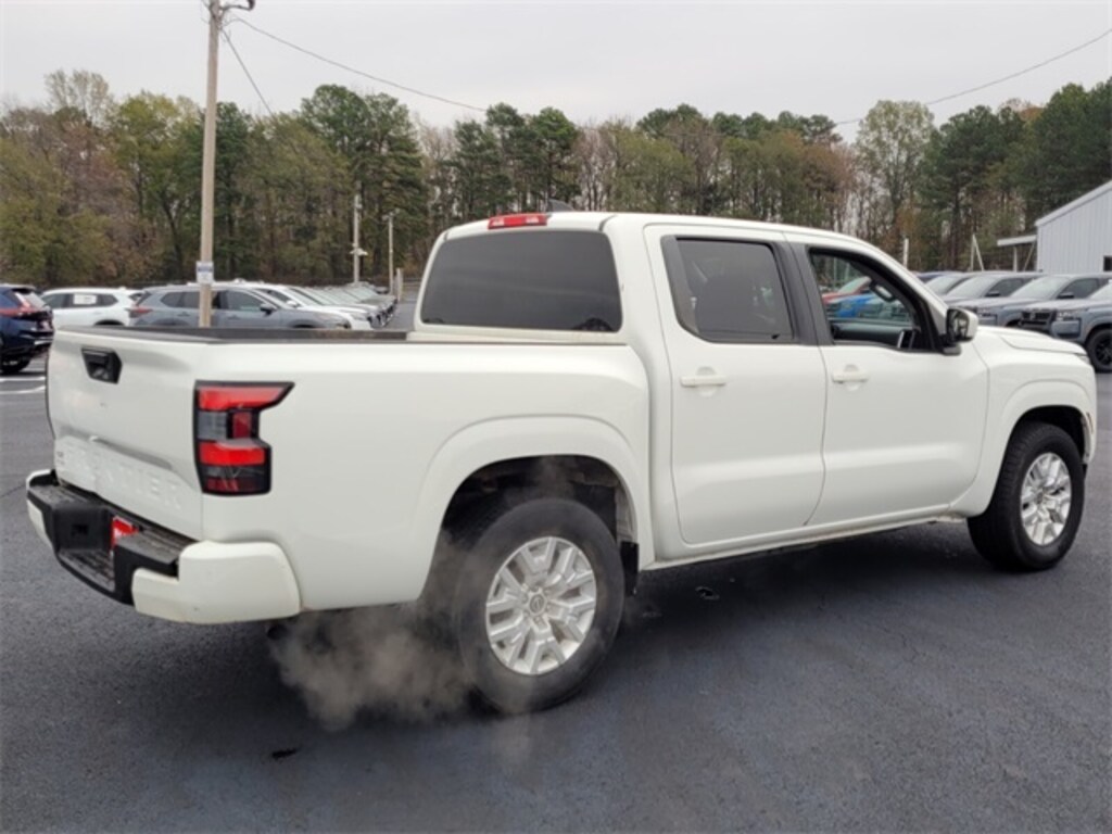 Used 2022 Nissan Frontier SV Truck Crew Cab