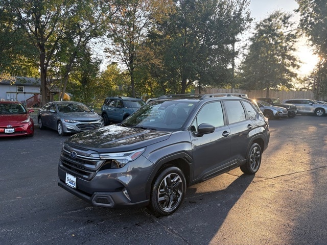 2025 Subaru Forester Limited photo 2