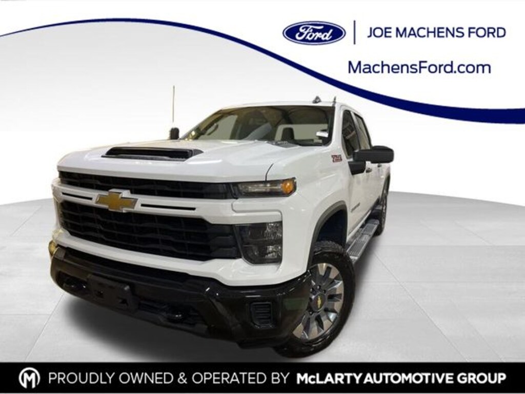 Used 2024 Chevrolet Silverado 2500 HD Custom Truck Crew Cab