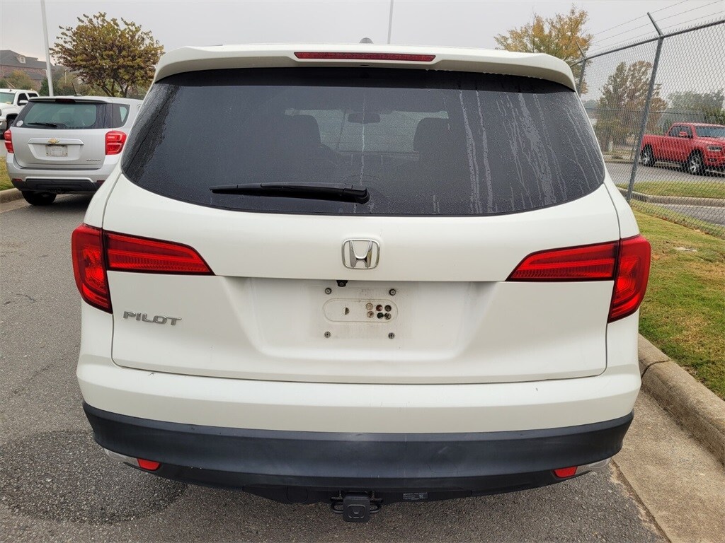 Used 2016 Honda Pilot EX-L w/Navigation FWD SUV