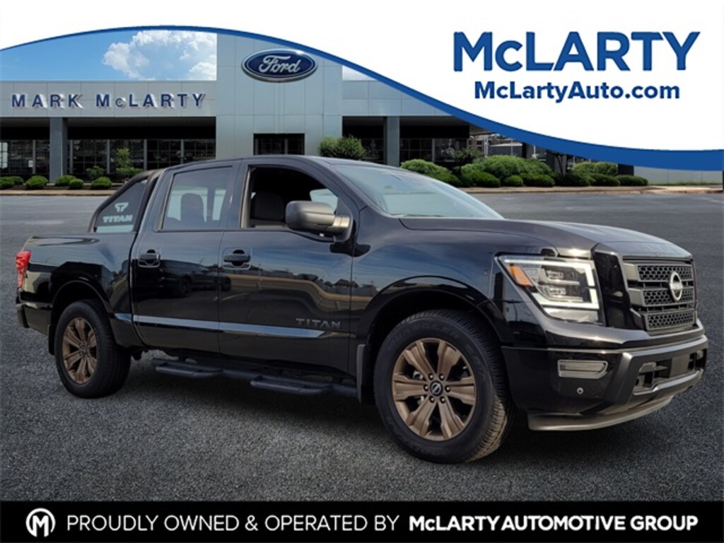 Used 2024 Nissan Titan SV Truck Crew Cab