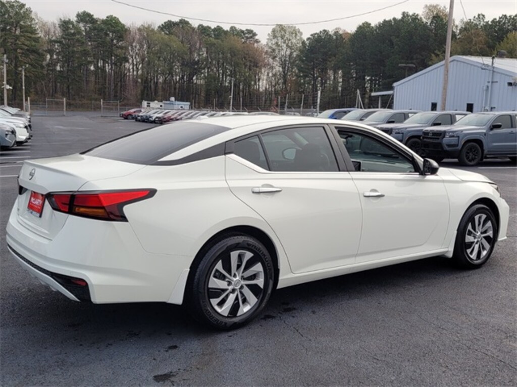 Used 2025 Nissan Altima S Sedan