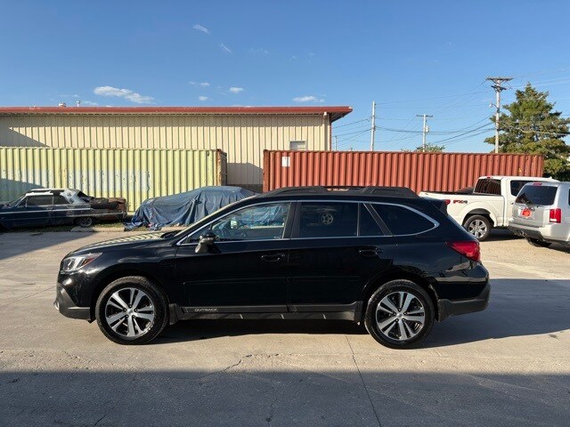 2018 Subaru Outback 2.5i Limited photo 3