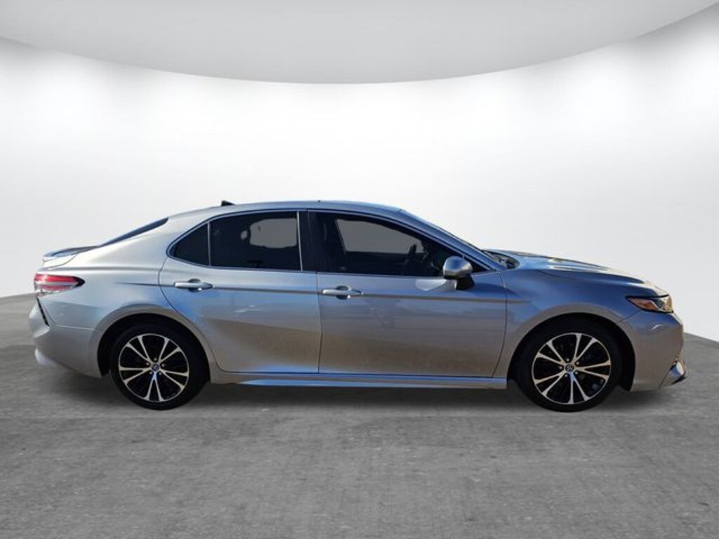 Used 2018 Toyota Camry L Sedan