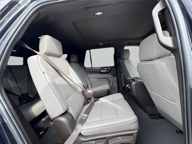 2022 GMC Yukon SLT - Photo 16
