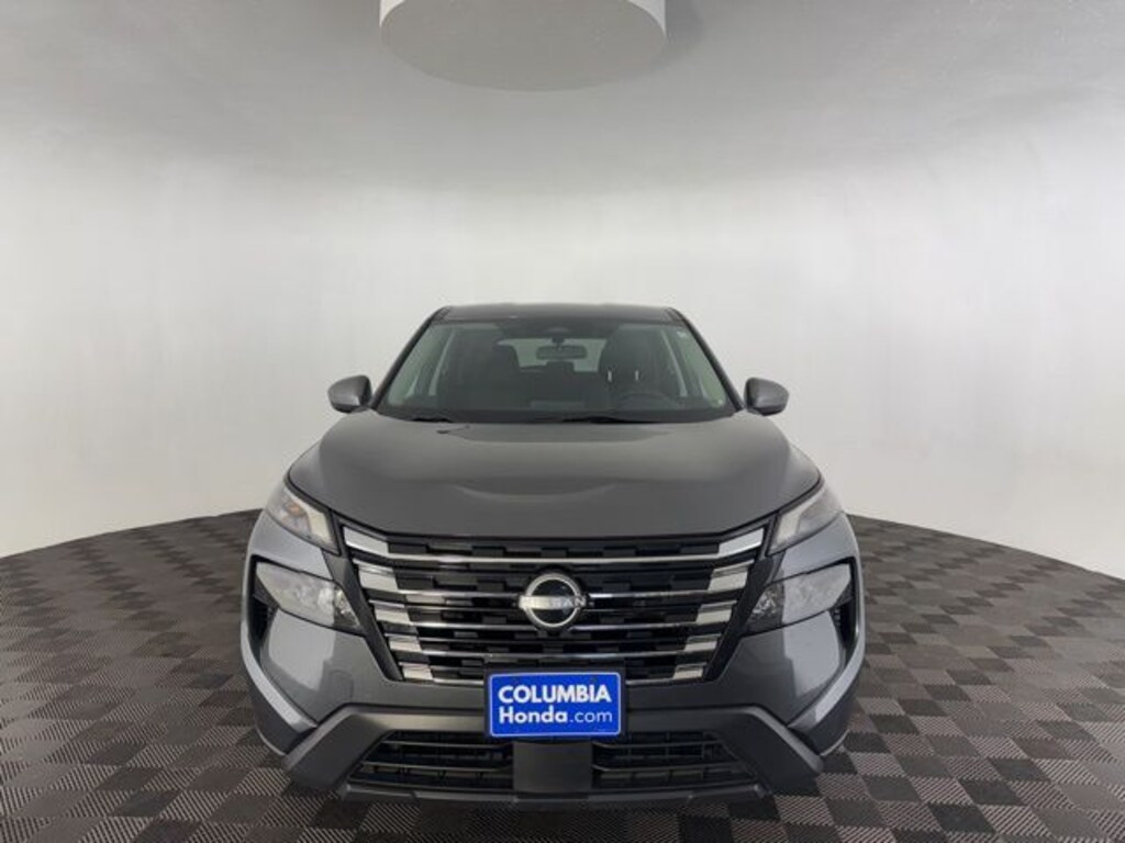 Used 2024 Nissan Rogue SV SUV