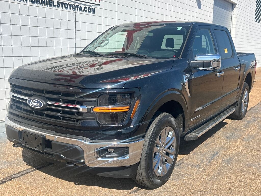Used 2024 Ford F-150 XLT Truck SuperCrew Cab