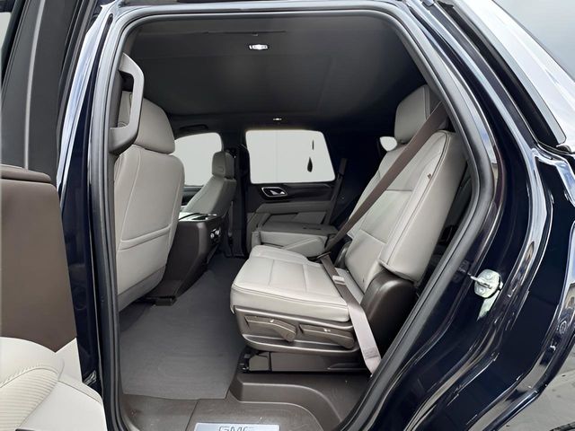2022 GMC Yukon SLT - Photo 14