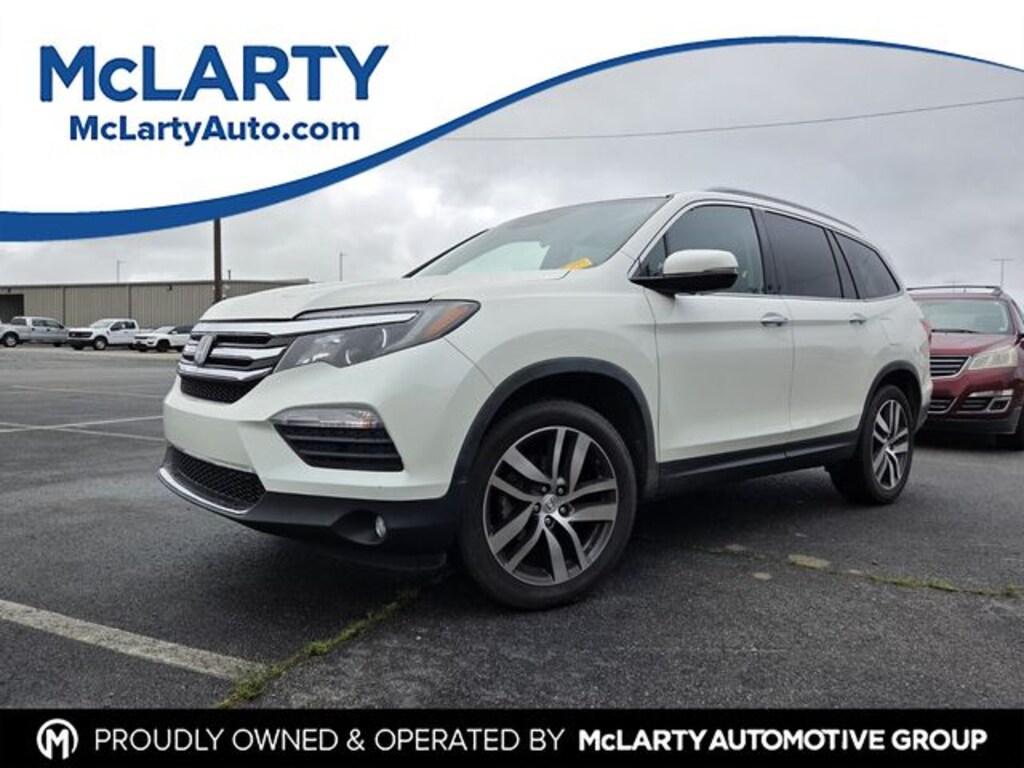 Used 2017 Honda Pilot Touring FWD SUV