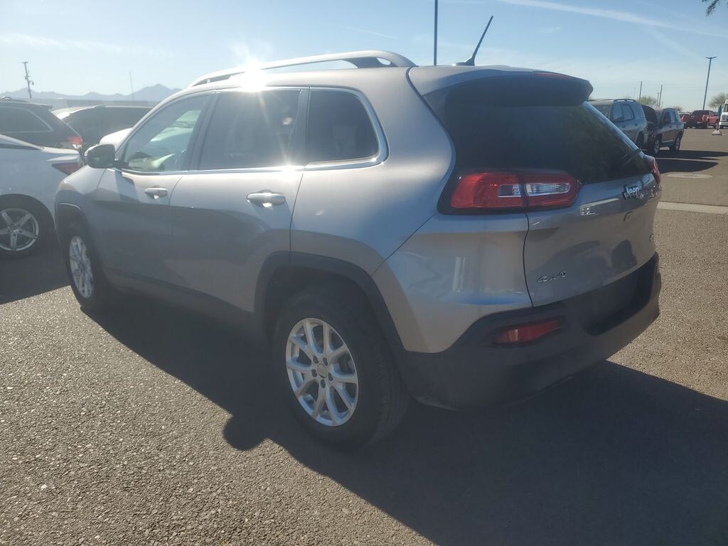 Used 2018 Jeep Cherokee Latitude 4x4 SUV