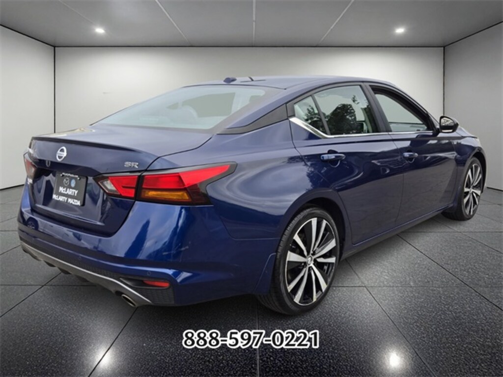 Used 2022 Nissan Altima 2.5 SR Sedan