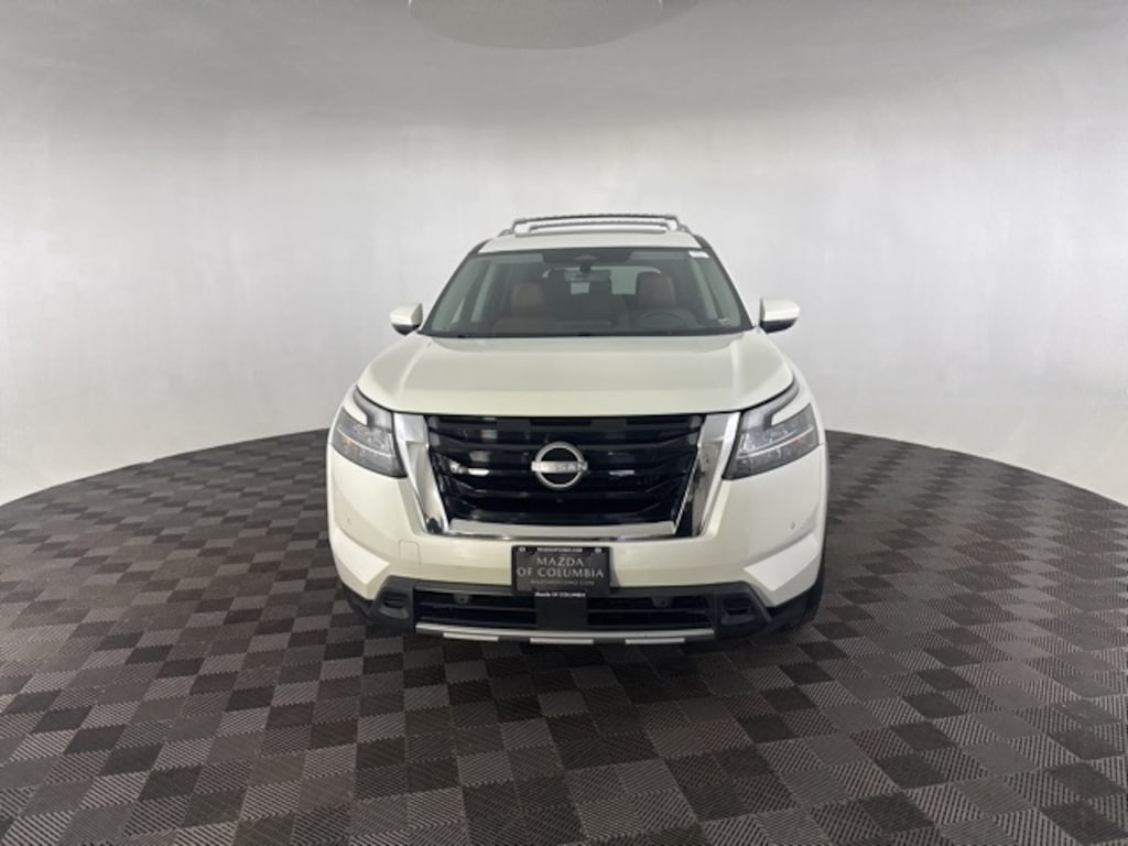 Used 2024 Nissan Pathfinder Platinum SUV