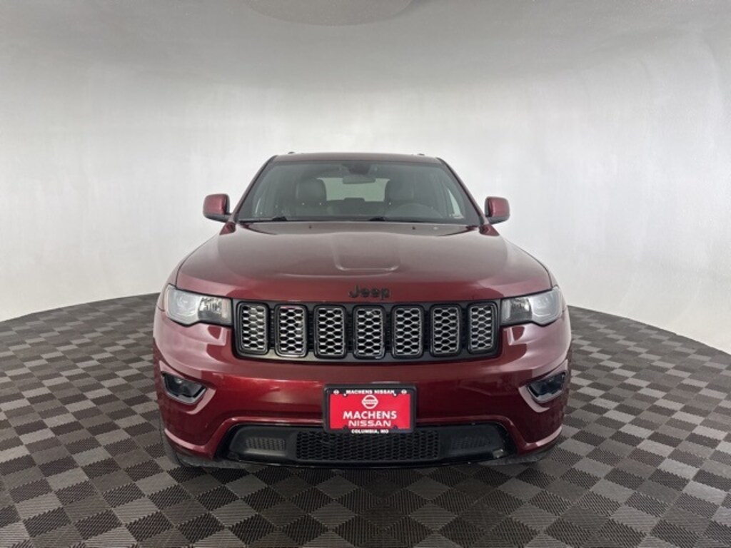 Used 2021 Jeep Grand Cherokee Laredo SUV