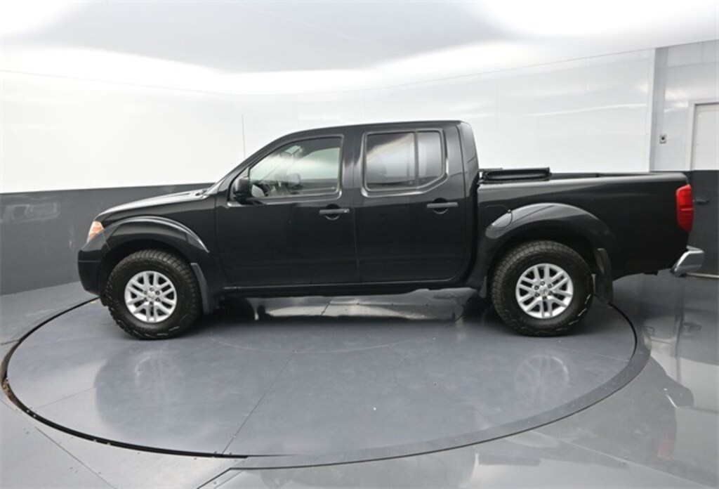 Used 2017 Nissan Frontier SV Truck Crew Cab