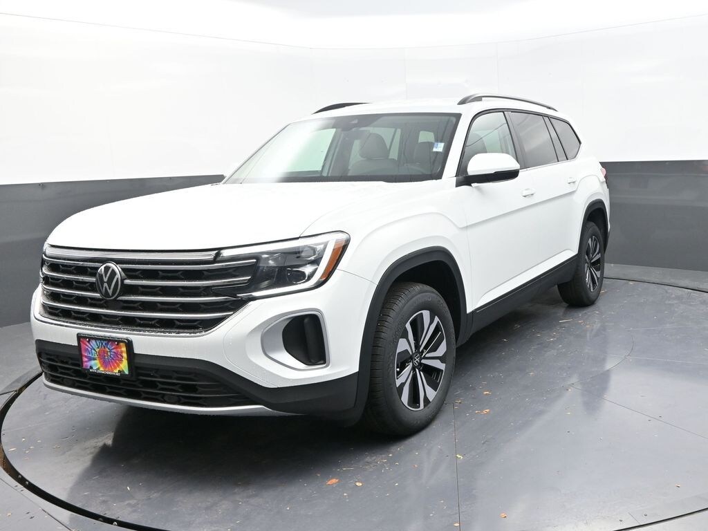Used 2025 Volkswagen Atlas 2.0T SE SUV