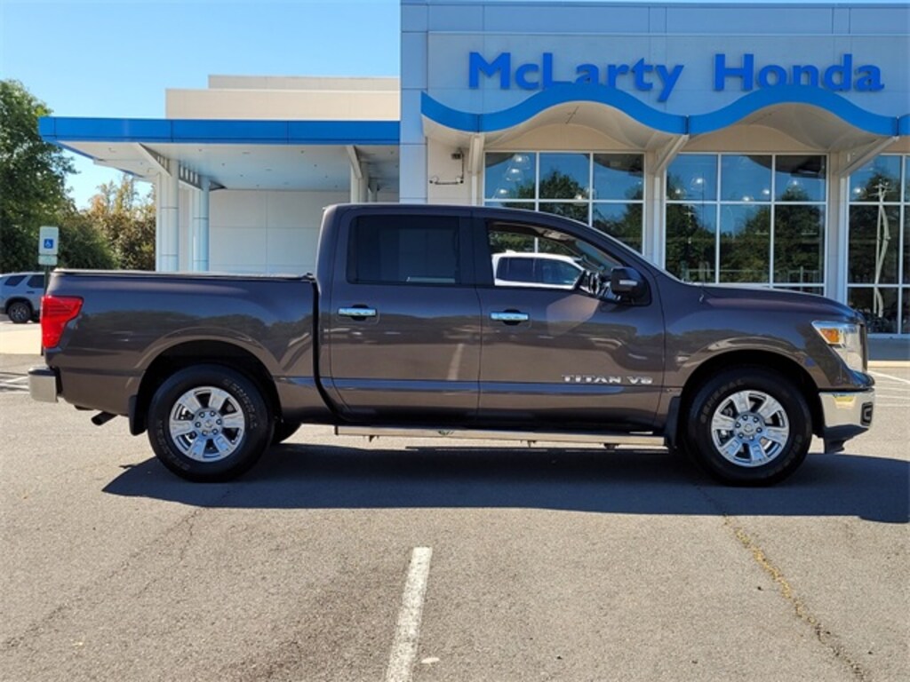Used 2019 Nissan Titan SV Truck Crew Cab
