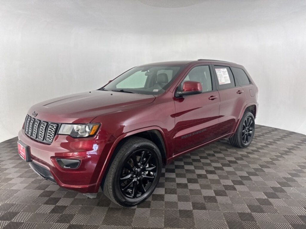Used 2021 Jeep Grand Cherokee Laredo SUV