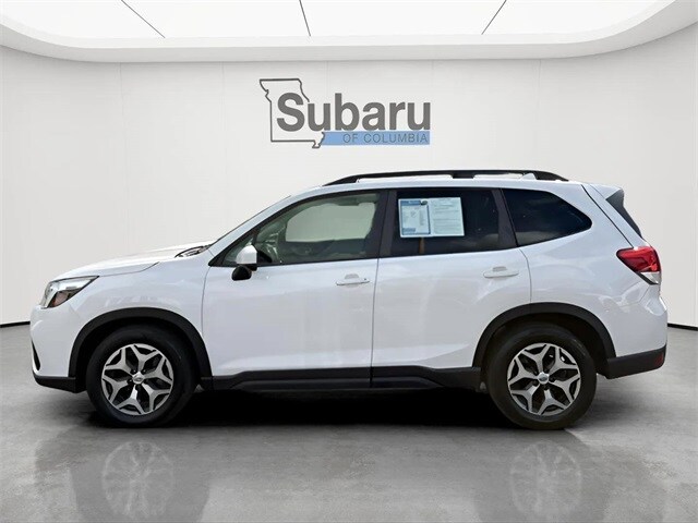 2021 Subaru Forester Premium photo 2
