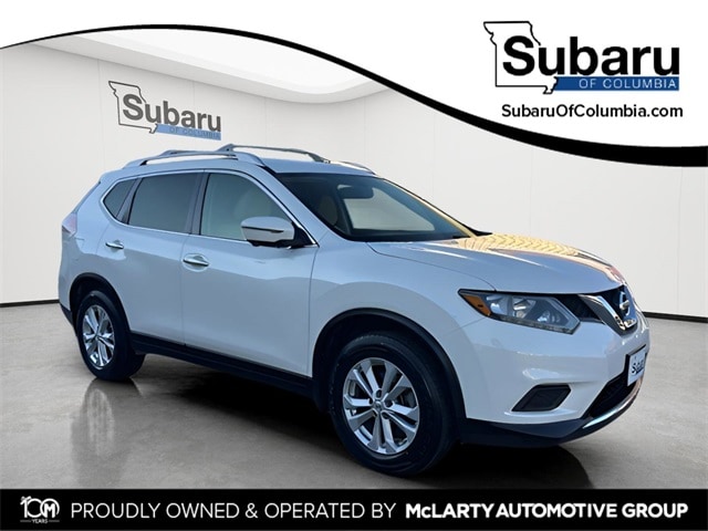2016 Nissan Rogue SV's photo