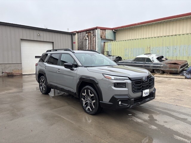 2026 Subaru Outback Touring's photo