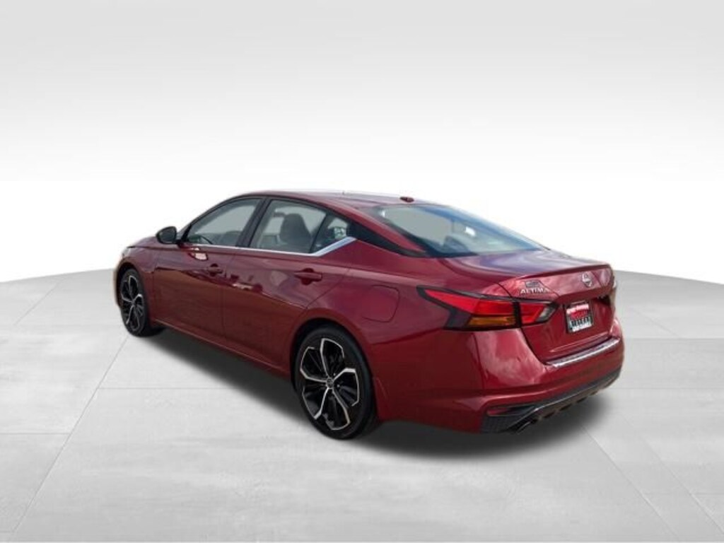 Used 2023 Nissan Altima 2.5 SR Sedan