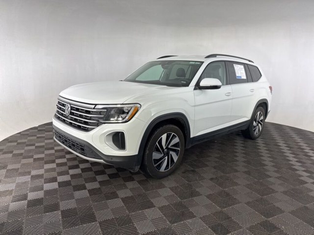 Used 2025 Volkswagen Atlas 2.0T SE w/Technology SUV