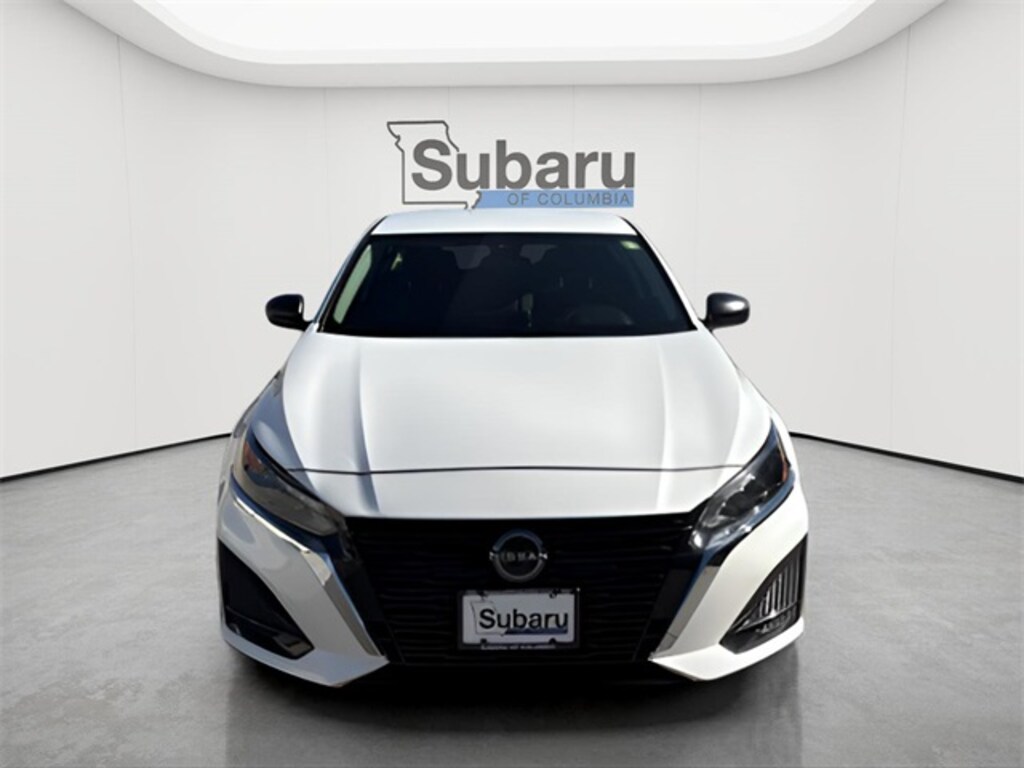 Used 2024 Nissan Altima 2.5 SV Sedan