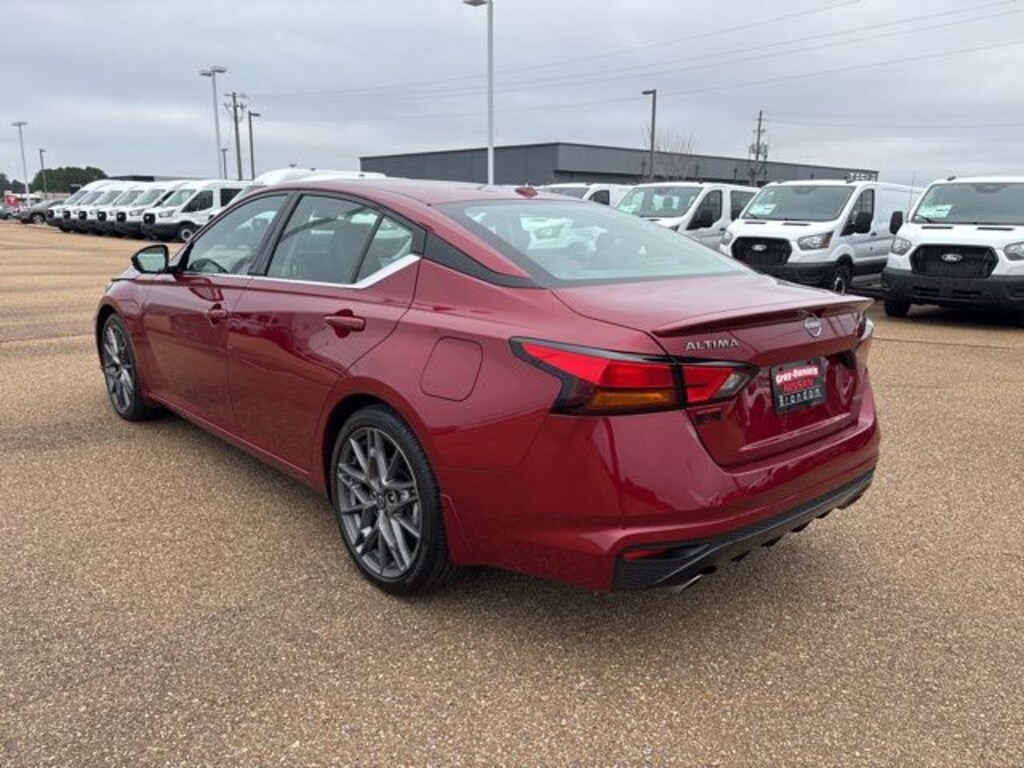 Certified 2024 Nissan Altima 2.0 SR Sedan