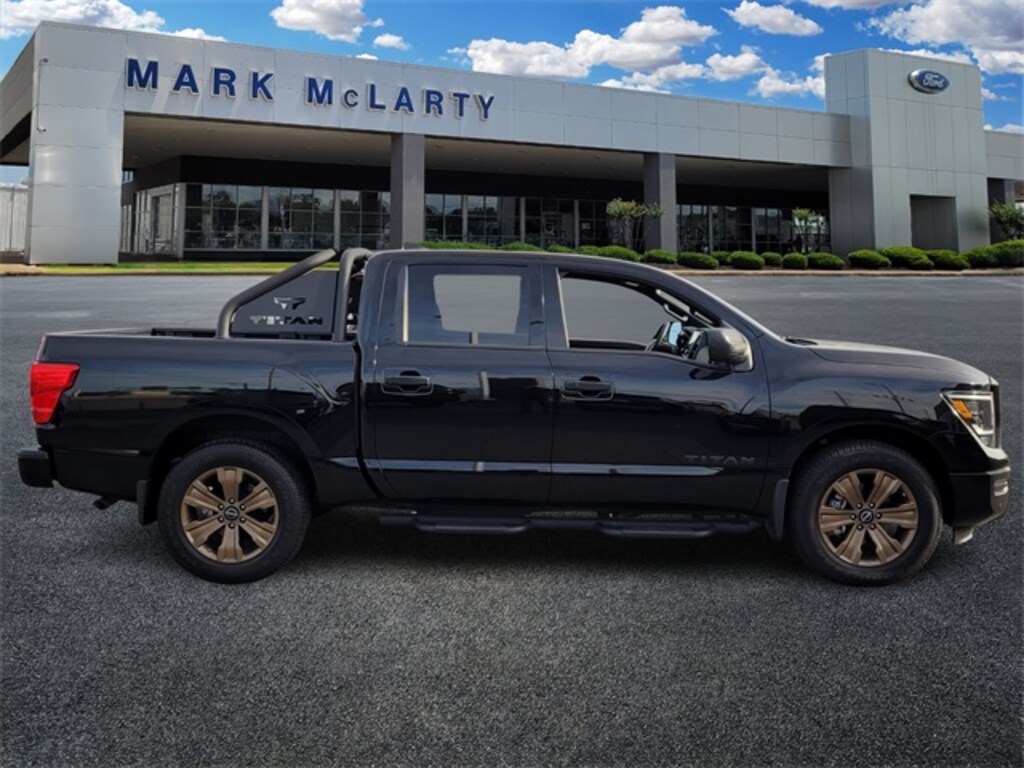 Used 2024 Nissan Titan SV Truck Crew Cab