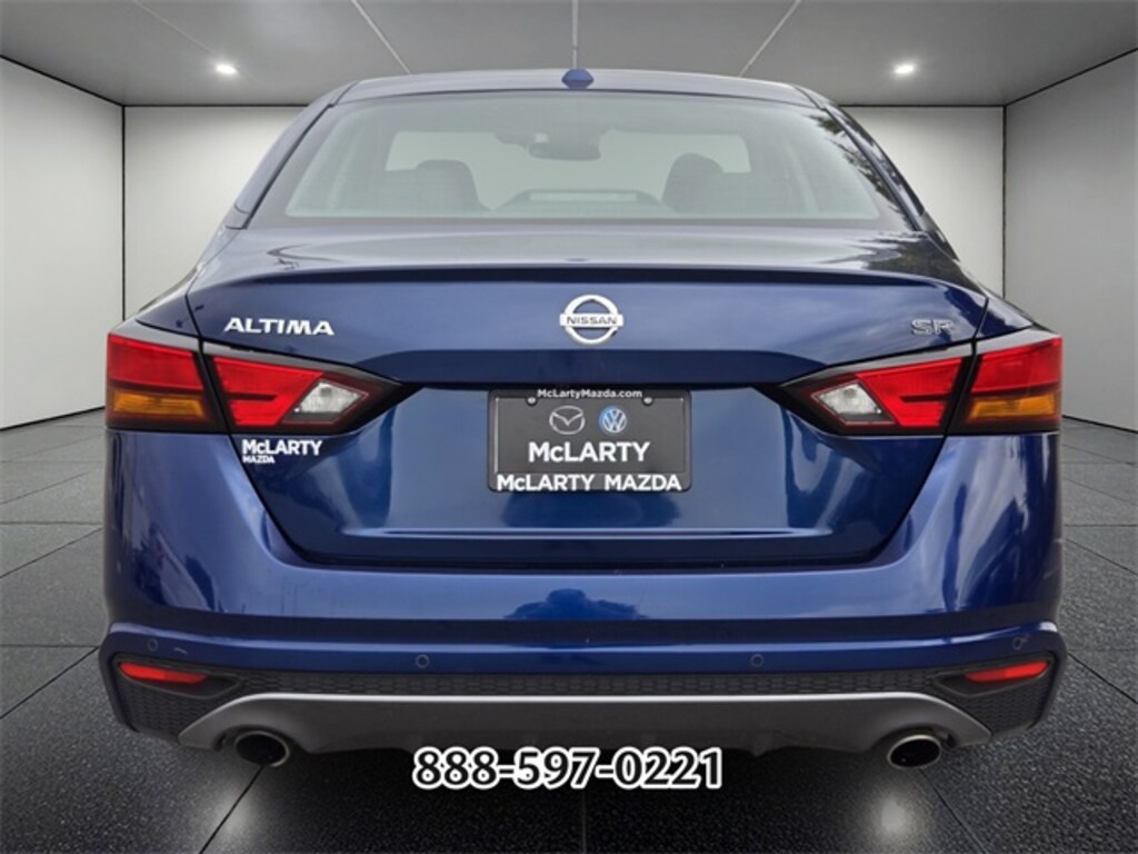 Used 2022 Nissan Altima 2.5 SR Sedan