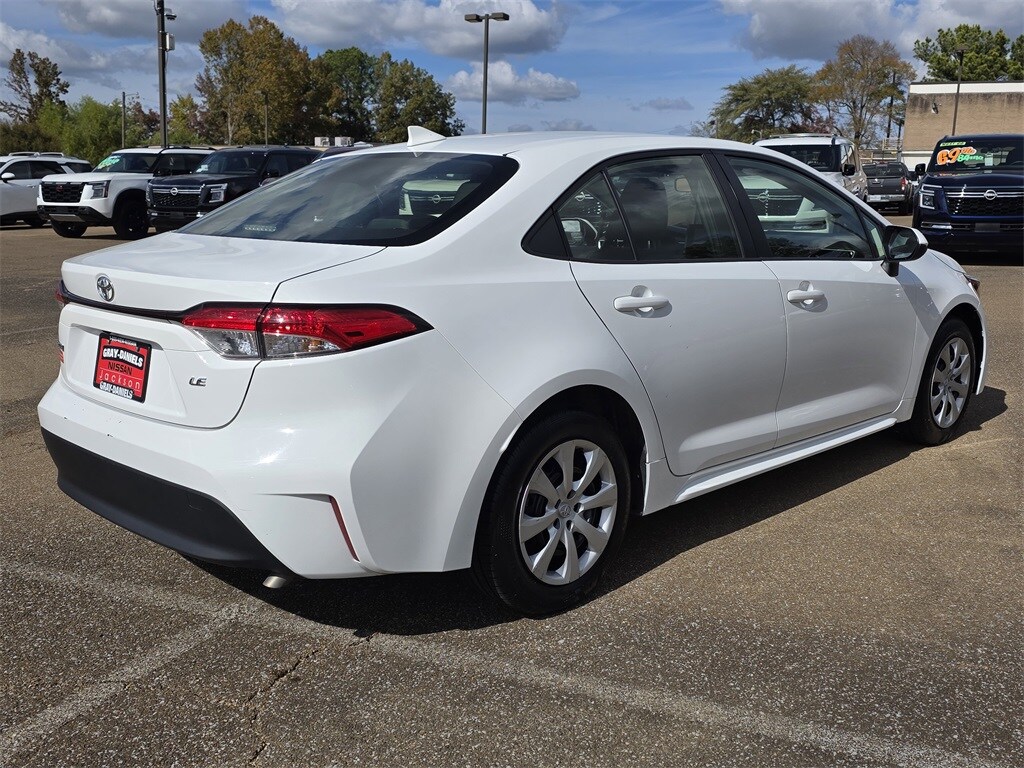 Used 2023 Toyota Corolla LE Sedan