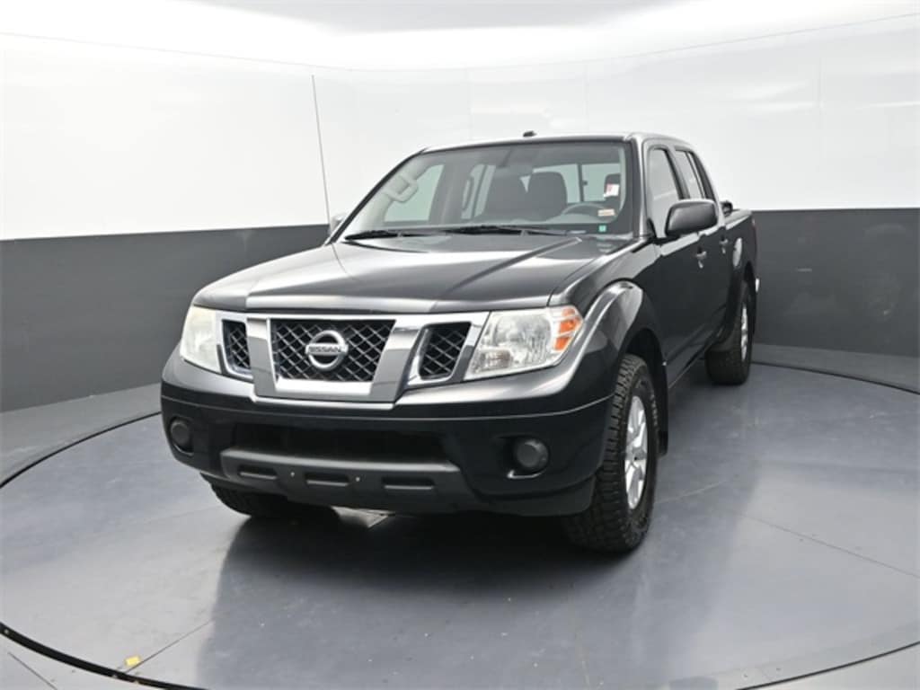 Used 2017 Nissan Frontier SV Truck Crew Cab