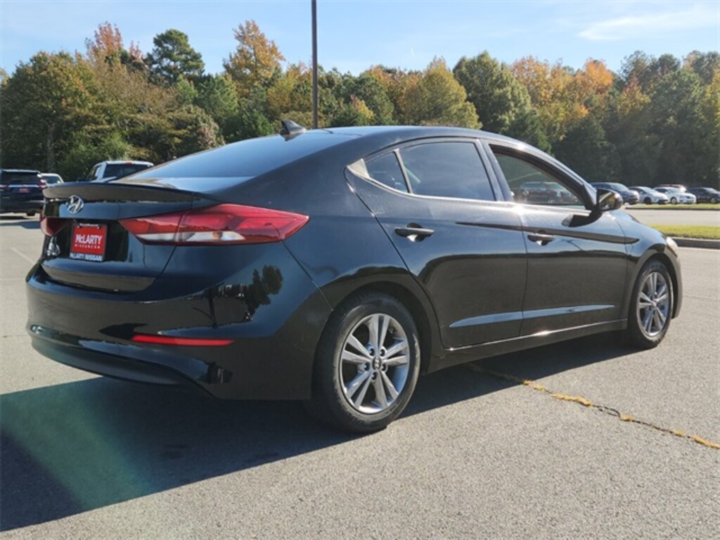 Used 2017 Hyundai Elantra SE Sedan