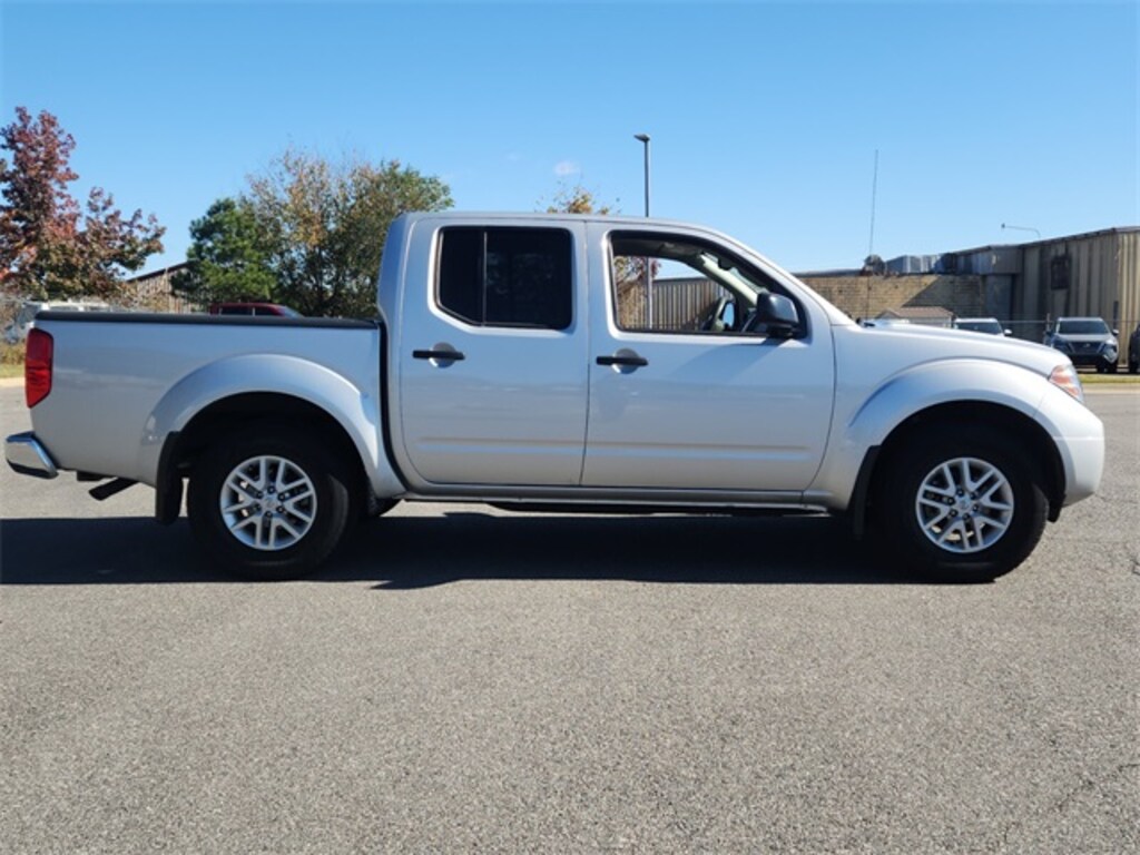 Used 2021 Nissan Frontier SV Truck Crew Cab
