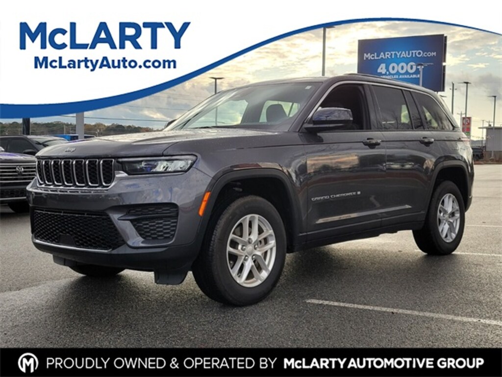 Used 2025 Jeep Grand Cherokee Laredo SUV