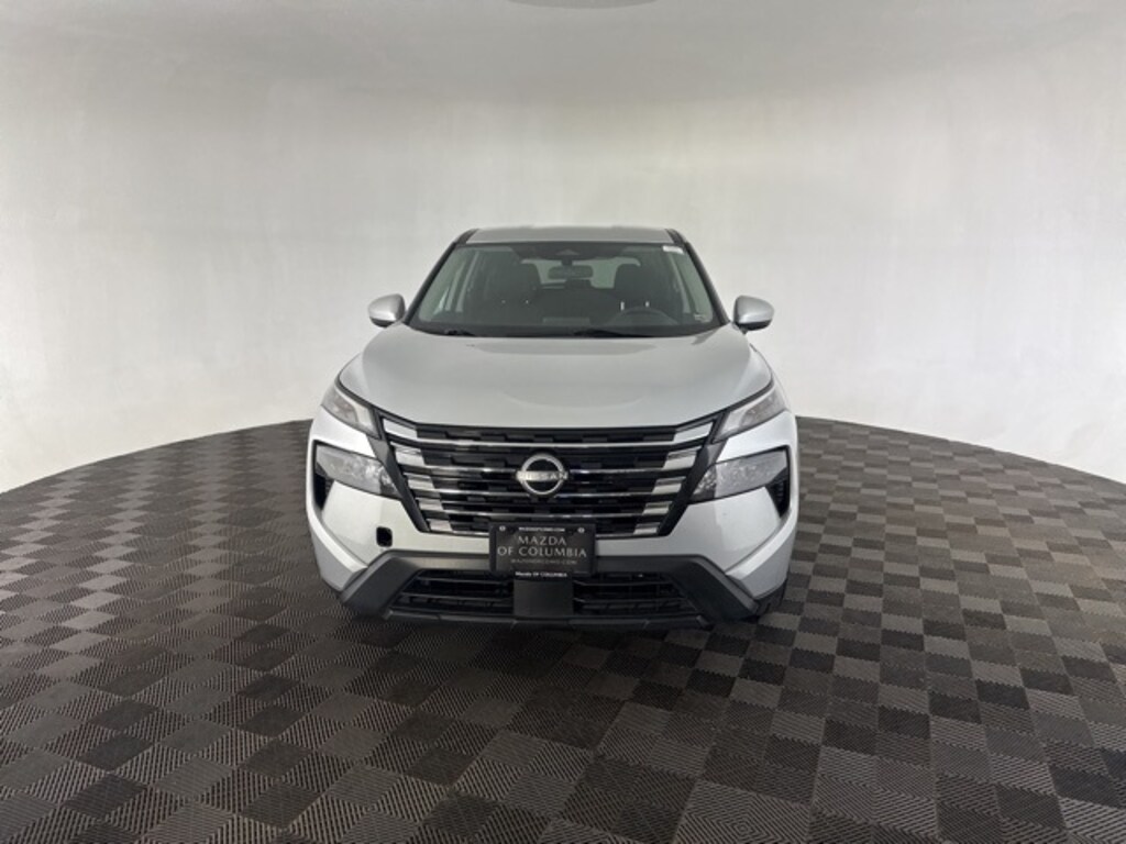 Used 2024 Nissan Rogue SV SUV