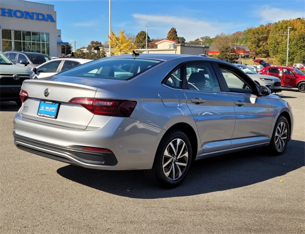 Used 2024 Volkswagen Jetta 1.5T S Sedan