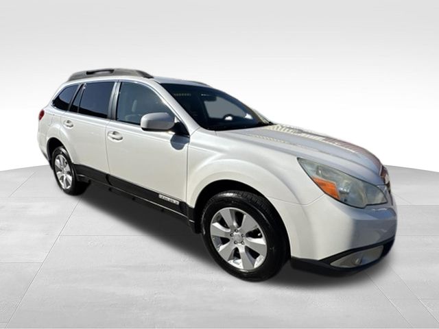 Used 2010 Subaru Outback I Premium with VIN 4S4BRBCC4A3372212 for sale in Columbia, MO