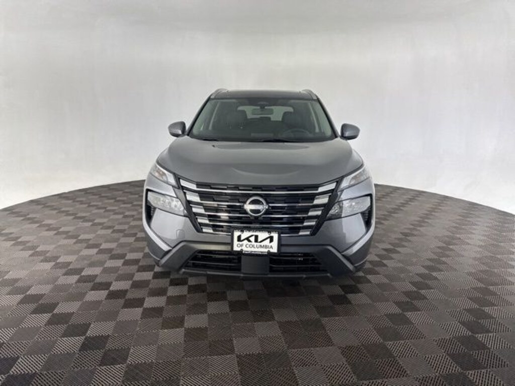 Used 2024 Nissan Rogue SV SUV