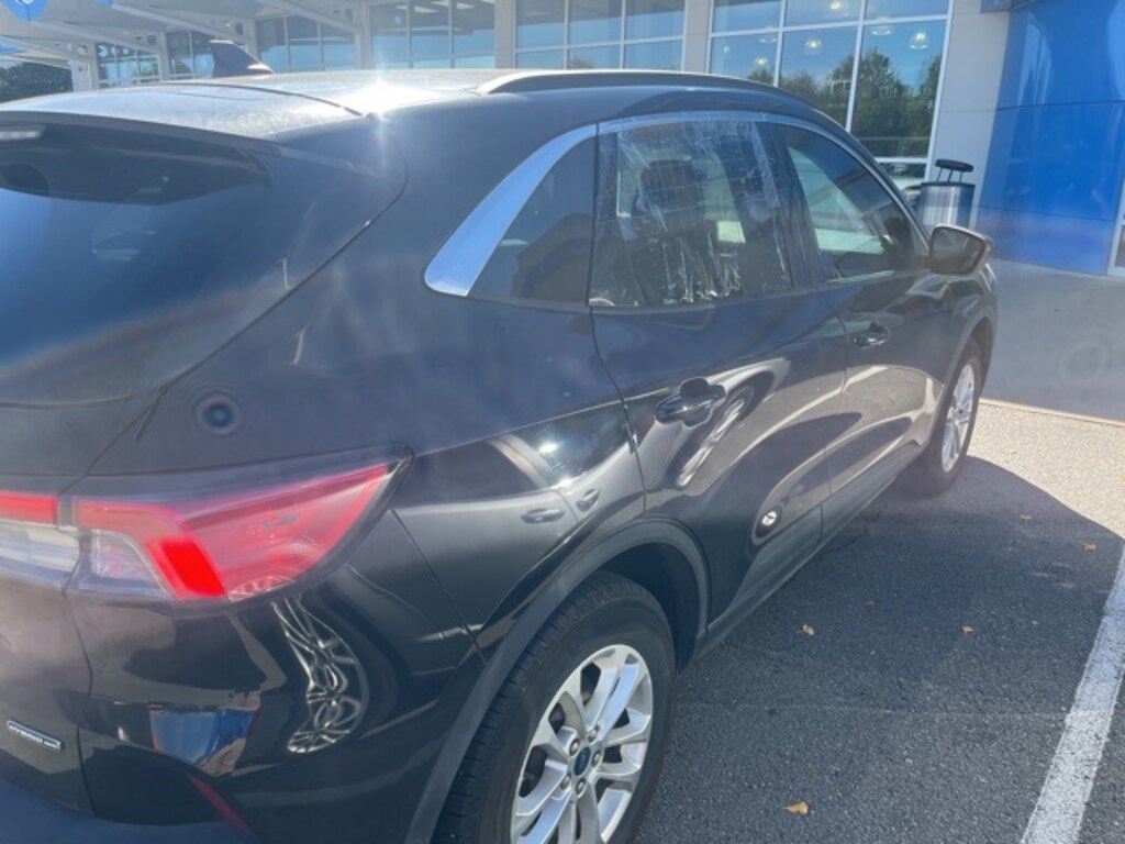 Used 2021 Ford Escape SE Hybrid SUV