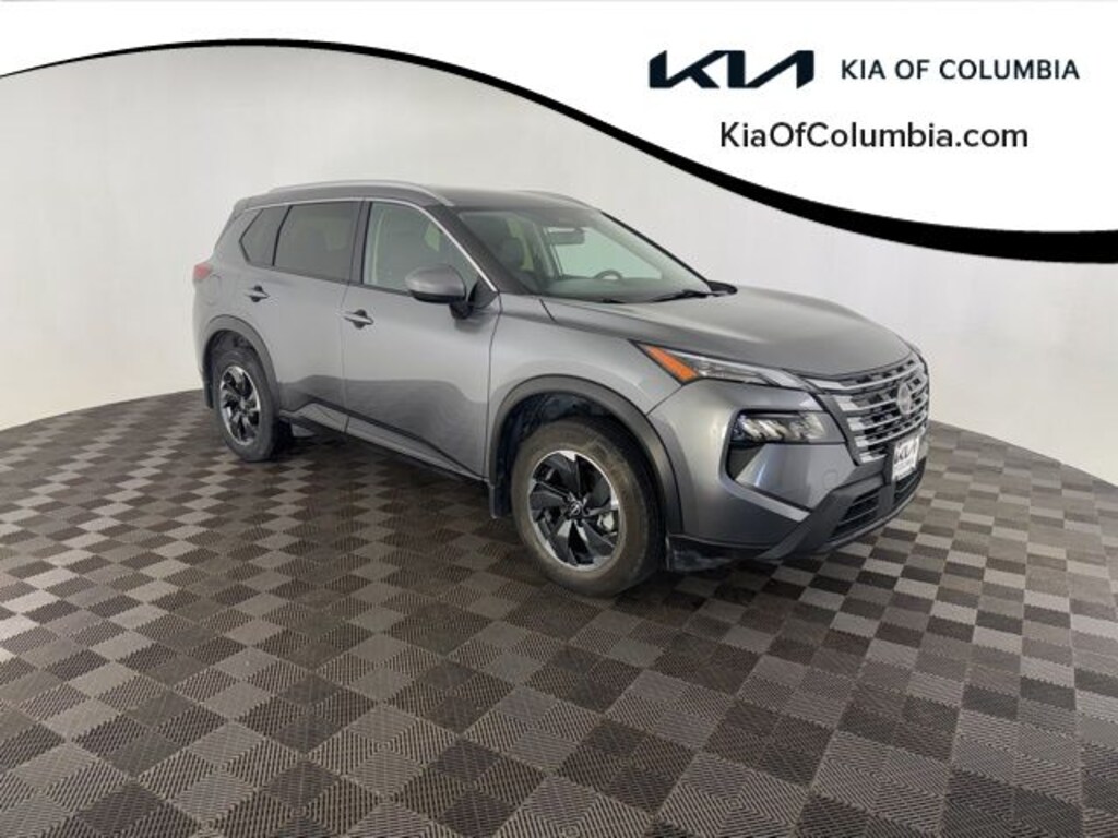 Used 2024 Nissan Rogue SV SUV
