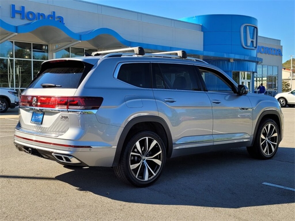 Used 2024 Volkswagen Atlas 2.0T SEL Premium R-Line SUV