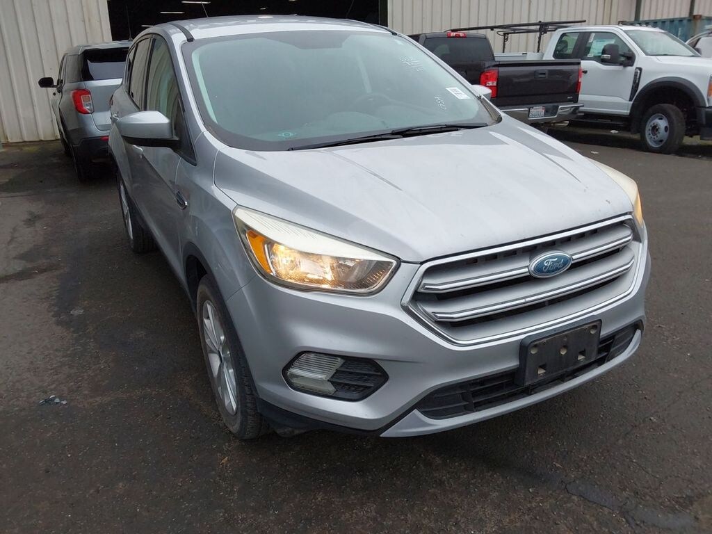 Used 2017 Ford Escape SE SUV