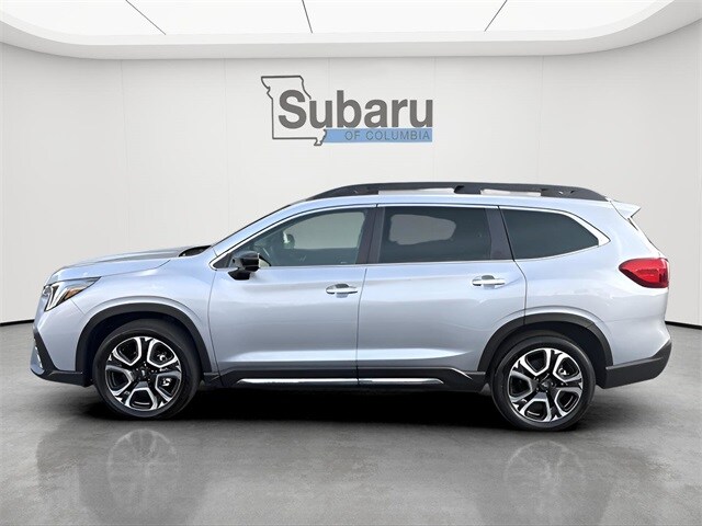 2024 Subaru Ascent Limited photo 2