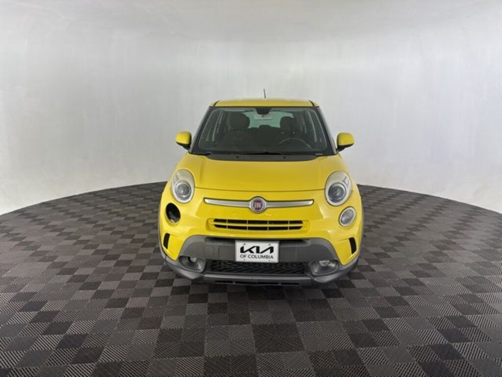 Used 2014 FIAT 500L Trekking Hatchback