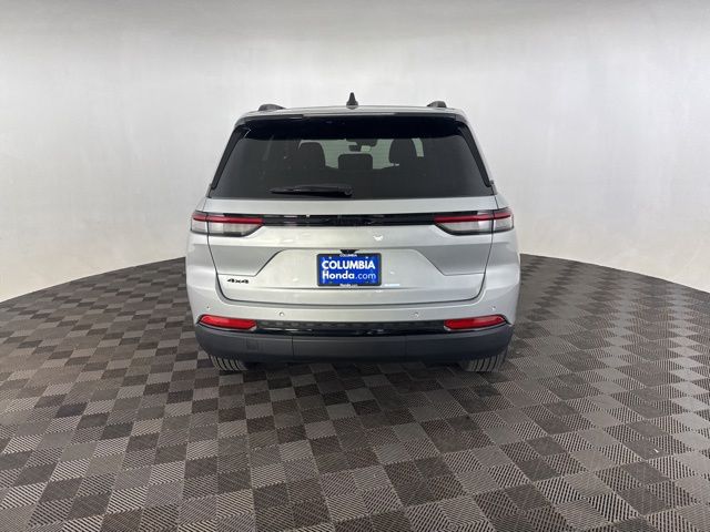 2025 Jeep Grand Cherokee Altitude - Photo 8