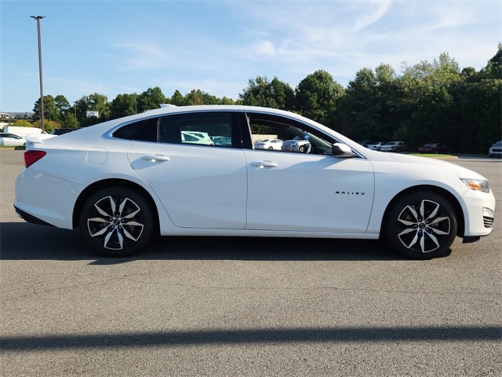 Used 2024 Chevrolet Malibu RS Sedan