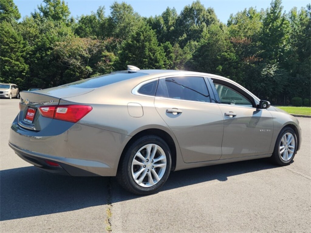 Used 2018 Chevrolet Malibu LT Sedan
