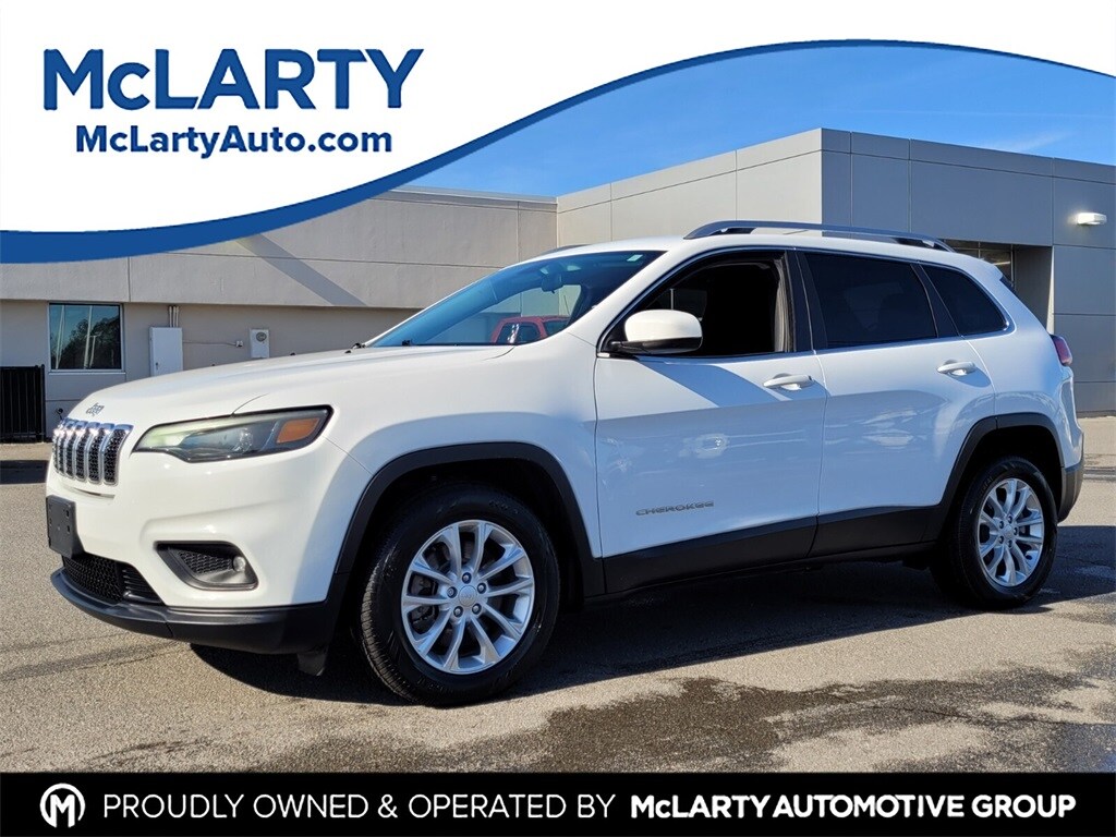 Used 2019 Jeep Cherokee Latitude FWD SUV