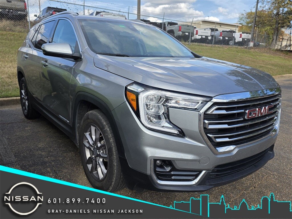 Used 2024 GMC Terrain SLT SUV